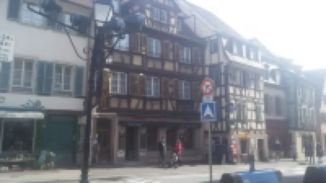 APARTMENT 1ST FLOOR 4 ROOMS 2 BEDROOMS 2-4PERS