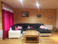 Large chalet 18 people panoramic view Các khách sạn ở Matemale