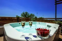 Luxurious oasis, surrounded by olive groves, heated pool Hotels in Butkovici