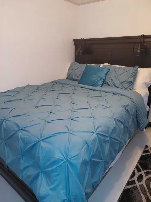 Modern One Bedroom Apt Central Location Hotel a 