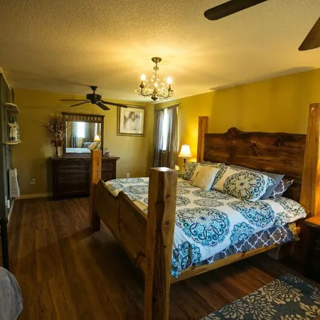 Climb On Inn-RRG- 3BD & 2BA - Outdoor Adventure Paradise- Pet Friendly -Cozy Отели в г. Вулф Каунти