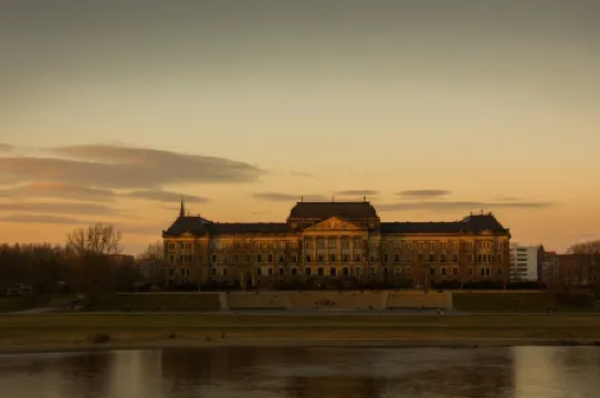 Apple dream - the fine apartment in Dresden's Neustadt