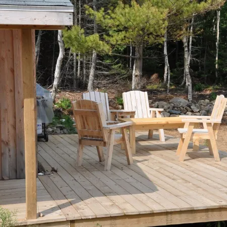 A modern, cosy, ocean-front, beach (rock) acces Cottage