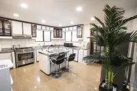 Breathtaking Views Mansion w/King Beds Hotels in Bethania