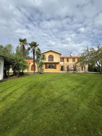 The villa of warm moments Отели в г. Помпиньяк