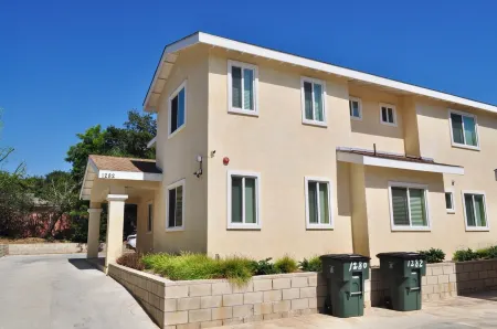 Cozy spacious house near RoseBowl, DTLA, and more