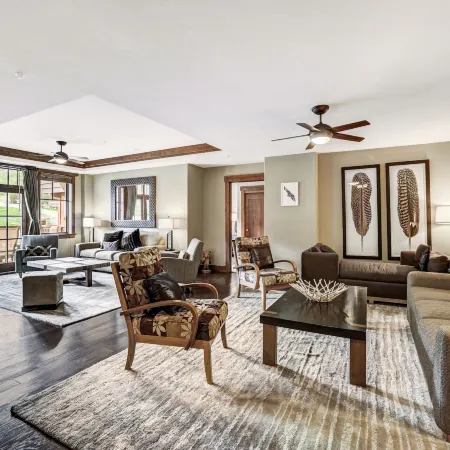 One Ski Hill Place S8421