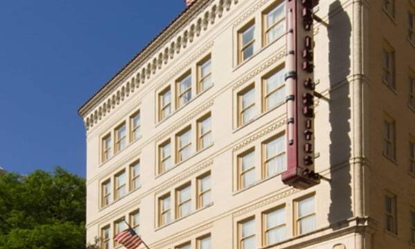 Drury Inn & Suites San Antonio Riverwalk