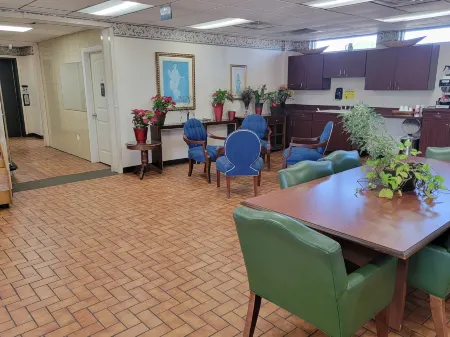 Studio 9 Inn & Suites