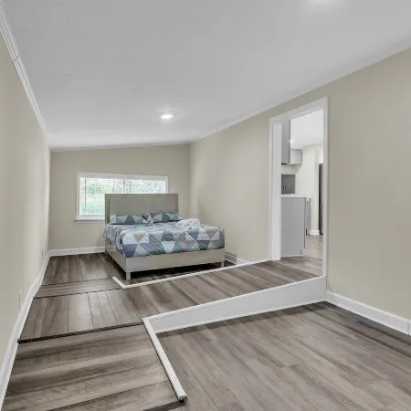Peaceful Pet Friendly Chesapeake Escape 4 Bedroom Home