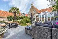 De Herberg Hotels in Burgh-Haamstede