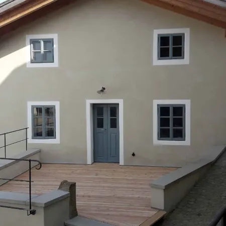 Schlosserhaus Lam