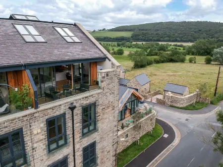 The Works Отели рядом с достопримечательностью «Catgill Farm»