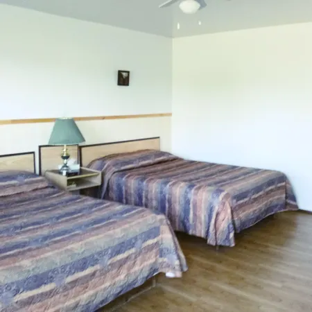 Moosomin Motel