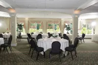 Atkinson Resort & Country Club Hotels in Salem