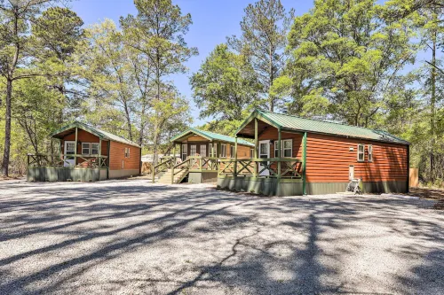 Family-Friendly Cabin ~ 5 Mi to Dtwn New Bern - 3-Star