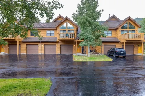 24 Snake River Village Townhomes Condo - Apartments