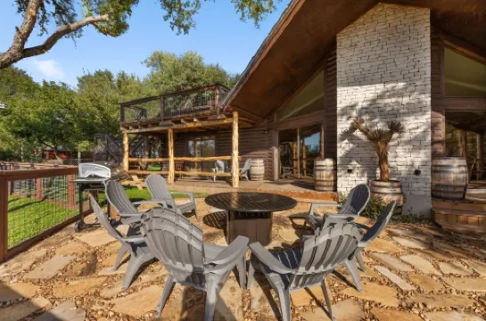 Guadalupe Bluff Log Cabin 4 Bedroom Home by Redawning