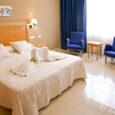 Aparthotel Bahia Pinosol