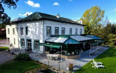 Logis - Hotel Restaurant la Sapinière Hotels in Liettres