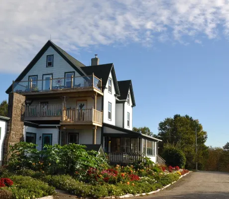 Still Point Lodge