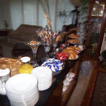 Deal's Bed & Breakfast Inn