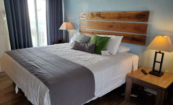 Knight's Key Suites