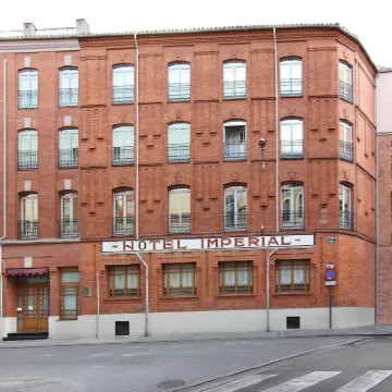 Hotel Imperial Hotels near Valladolid Museum