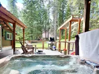 Camp David 1 Bedroom Home by NW Comfy Cabins