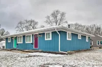 Stylish Vacation Rental - Walk to Isu! - Homestays