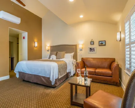 普利茅斯休憩酒店 阿馬多爾縣酒店