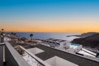 Mariposa Del Sol - Mountain view