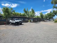 Toiyabe Motel - Motels
