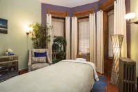 Reynolds Mansion B&B Hotels in Boggs Township