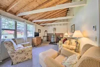 Rustic Retreat Across from Lake Family Friendly! Hotels in Union