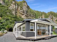 Punakaiki Beachfront Motels Hotels in Punakaiki