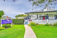 Cozy Carpinteria Apartment Walkable Location Hotels near Carpinteria Bluffs Nature Preserve