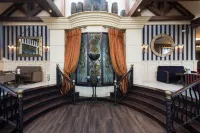 Four Seasons Hotel & Leisure Club