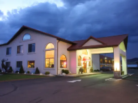 ゲートウェイ イン アンド スイーツ サリダのホテル