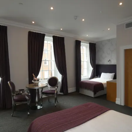Jackson Court Hotel