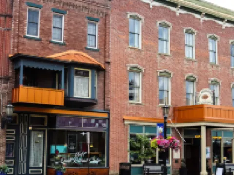 Hotel Millersburg Hotels in Holmes County