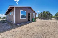 Kingman Vacation Rental w/ Private Yard & Fire Pit - parking