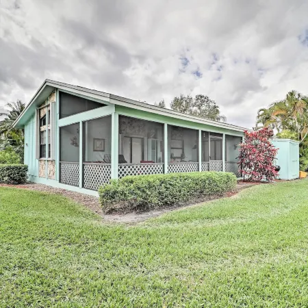 < 1 Mi to Jensen Beach: Home w/ Community Perks!
