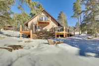 Cozy Lead Cabin w/ Deck < 1 Mi to Ski Slopes! - 3-Star