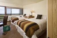 Far View Lodge - balcony