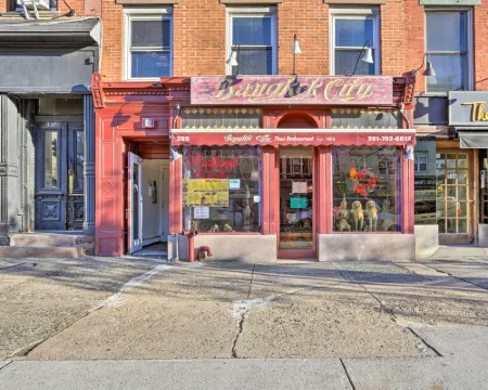 Hoboken Condo Walk to Public Transit! Hotels in Hoboken