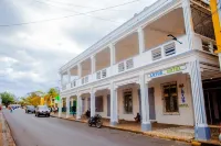 Lotus Hotel
