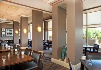 Hilton Kansas City Country Club Plaza