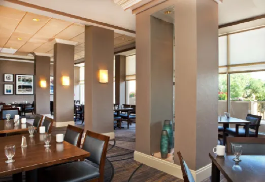 Hilton Kansas City Country Club Plaza