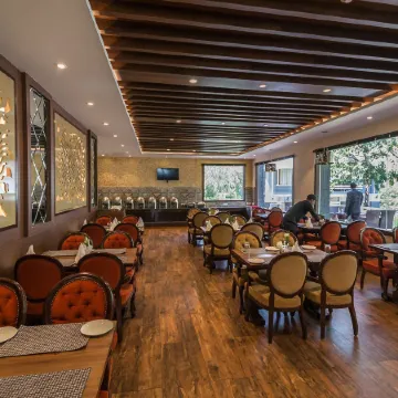 The Highland Park - A Truly River Side Resort